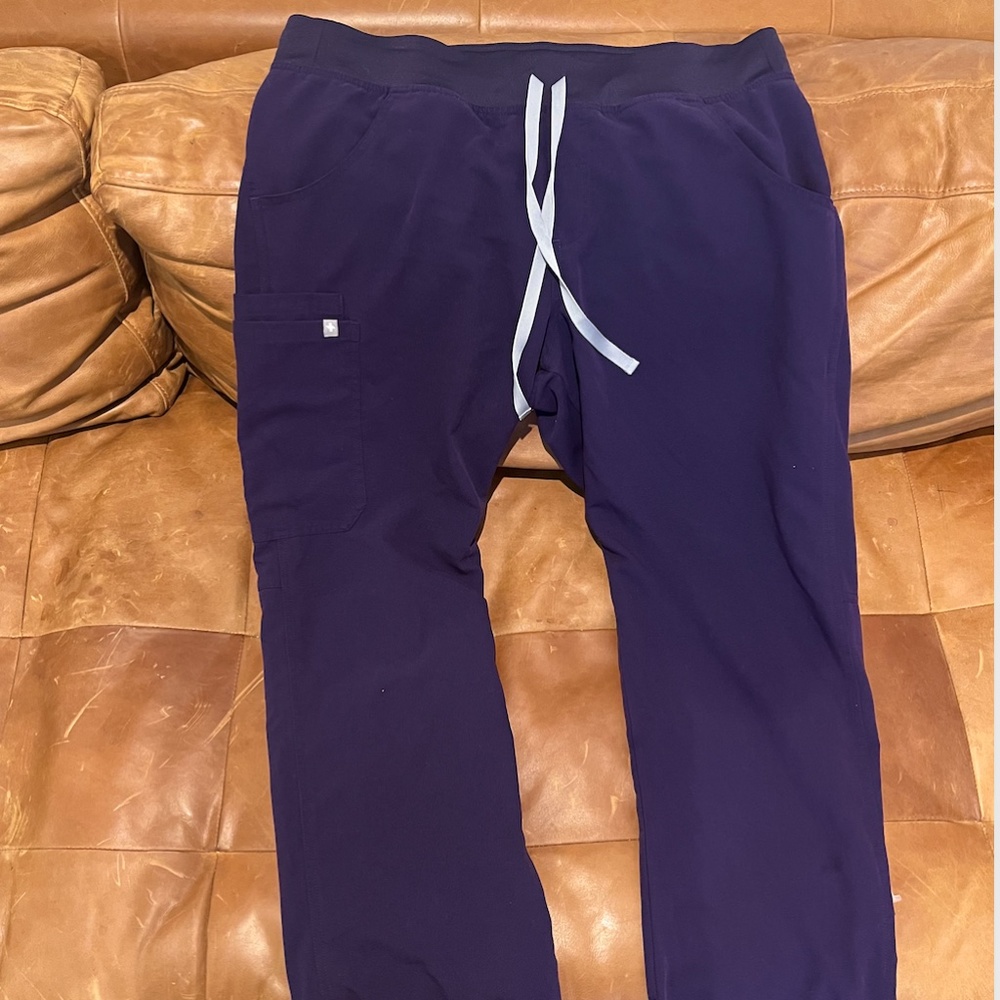 FIGS kade scrub pants purple size L